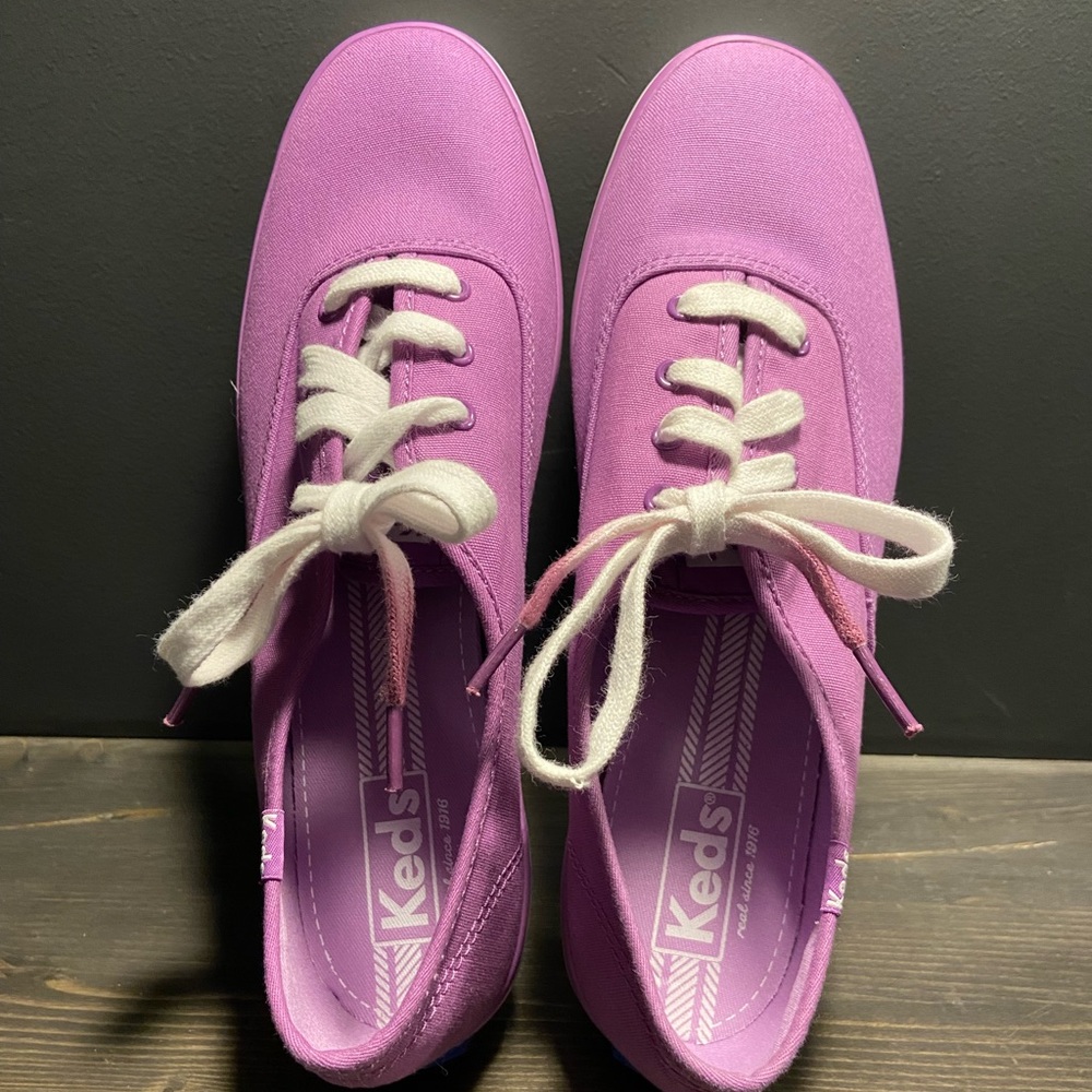 Keds sneakers purple women’s 8.5 great condition